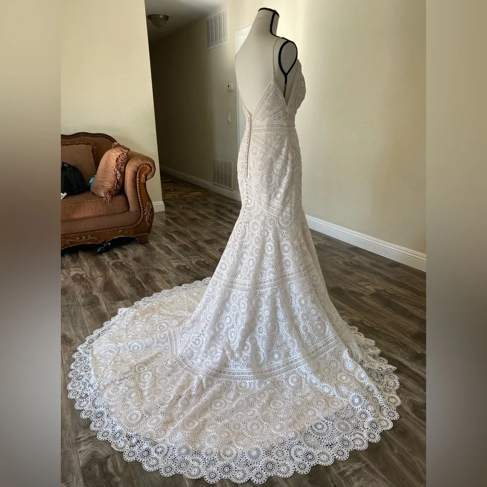 Geometric lace ivory or blush style 9SC878 dress size 8 - Picture 3 of 10